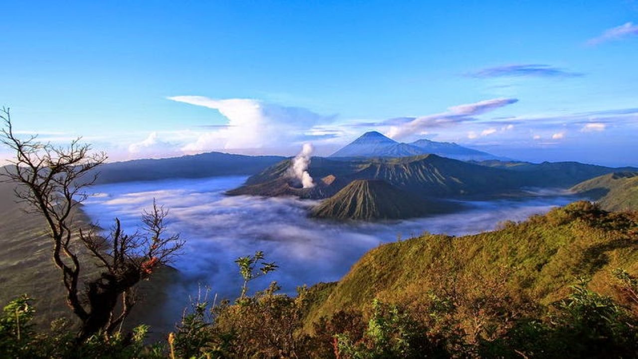 Tempat Wisata Jawa Timur Paling Populer